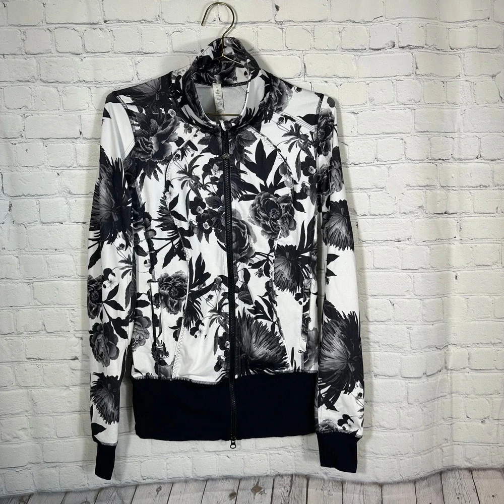 Lululemon Nice Asana Jacket Brisk Bloom Black White Floral Full Zip Activewear 6